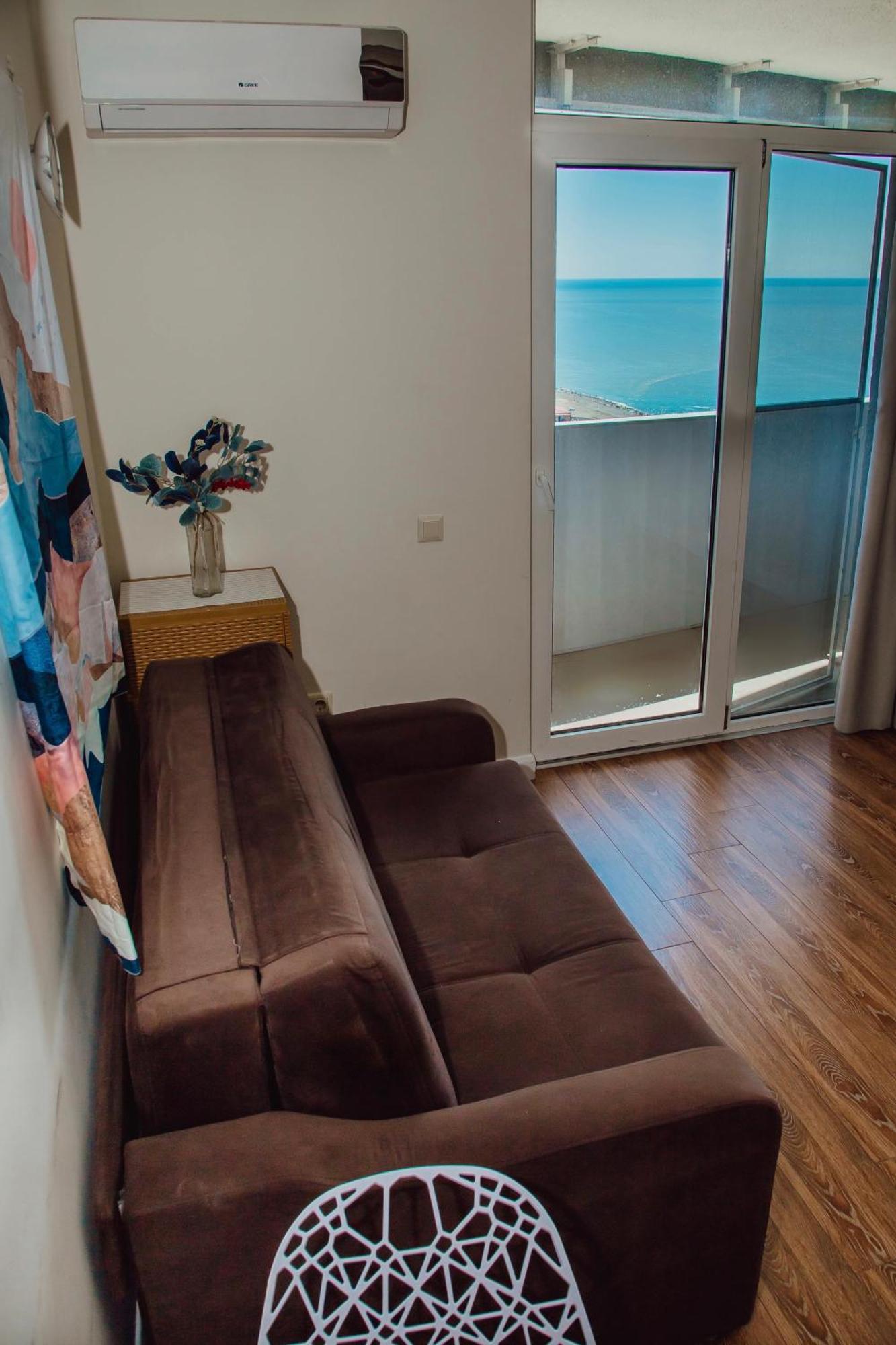 The Blue Perl 3 Apartment Batumi Exterior photo